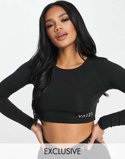 Urban Threads seamless long sleeve sports crop top in chocolate brown