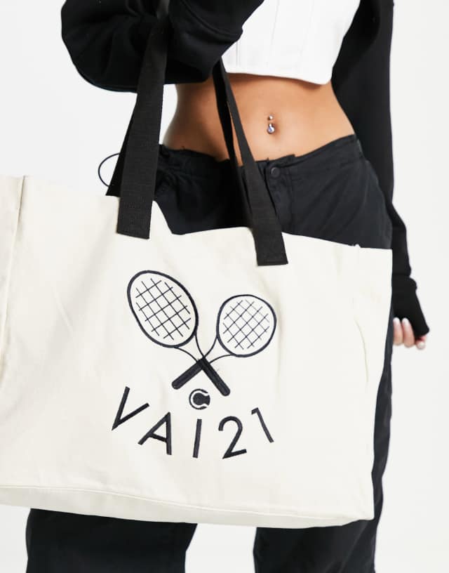 VAI21 tennis canvas tote bag in cream