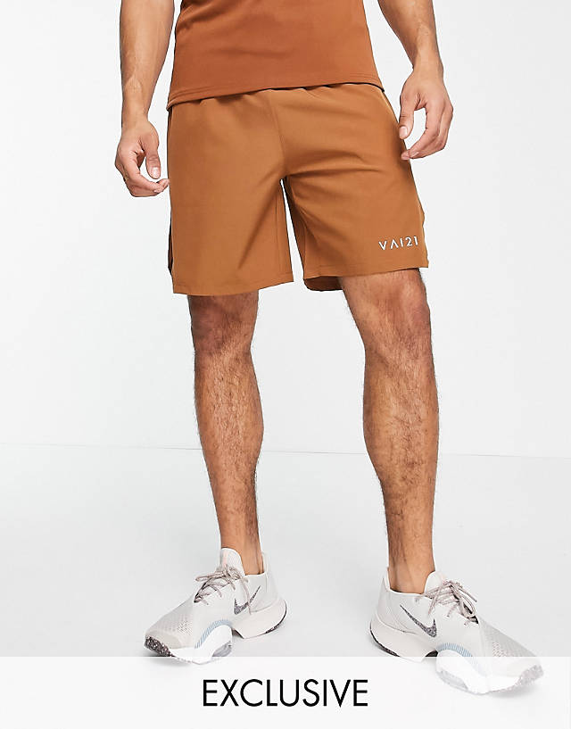 VAI21 - woven short co-ord in brown