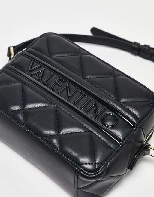 ☆人気☆ VALENTINO キルティング ada cameraバッグ Black Valentino Valentino Ada Crossbody Bag in Black (19.5cm
