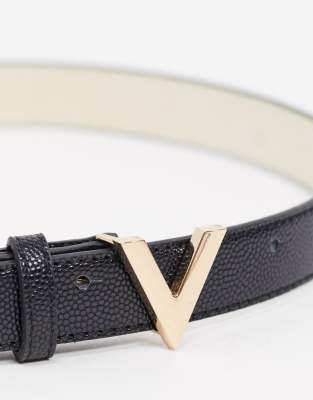 belt with v buckle