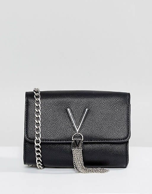 Valentino Bags – Divina – Umhängetasche in Schwarz mit Umschlag und Quaste