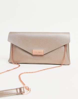 Valentino Bags Valentino clutch bag with chain strap in rose gold