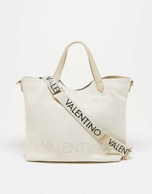 Valentino shoppers discount