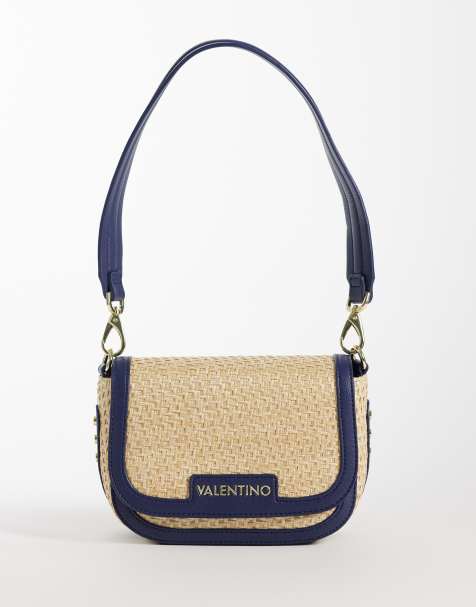 Valentino – Demetra – Schultertasche aus Bast in Cremeweiß und Marineblau mit Umschlagklappe - view 1