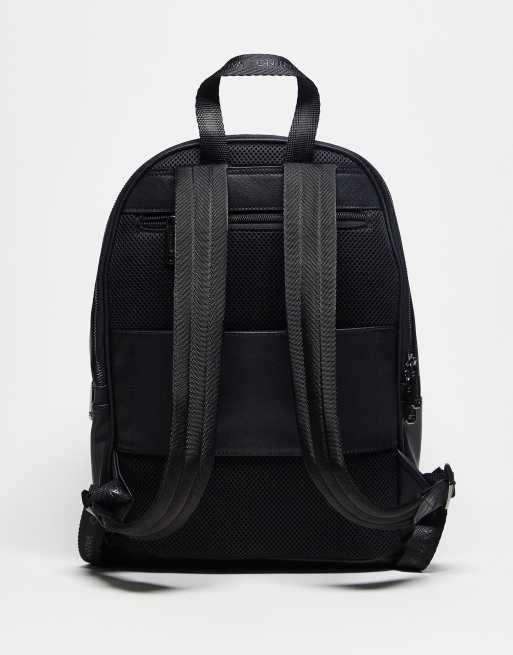 Valentino Fetch Rugzak met verticaal logo in relief in zwart ASOS