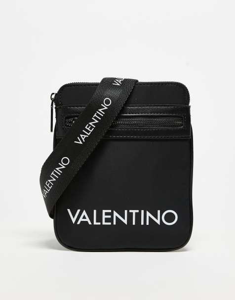 Valentino – Kylo – Umhängetasche in Schwarz mit kontrastierendem Logo - view 1