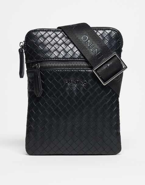 Valentino – Mohegan – Umhängetasche in Schwarz mit gewebtem Detail  - view 1