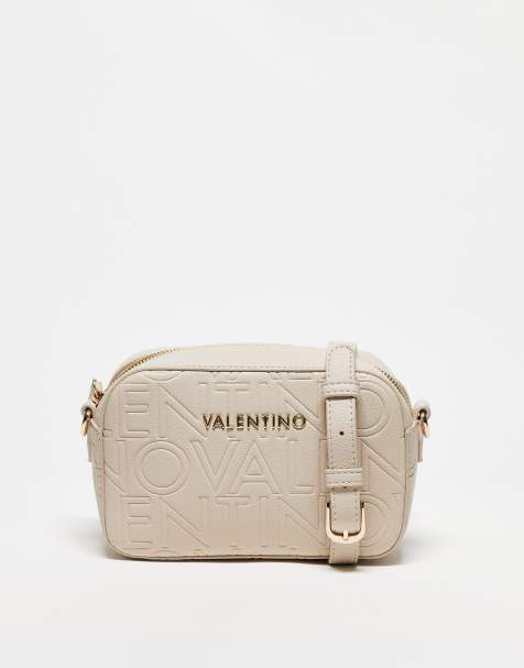Valentino – Pansy – Kamera-Umhängetasche in Ecru mit geprägtem Logo - view 1