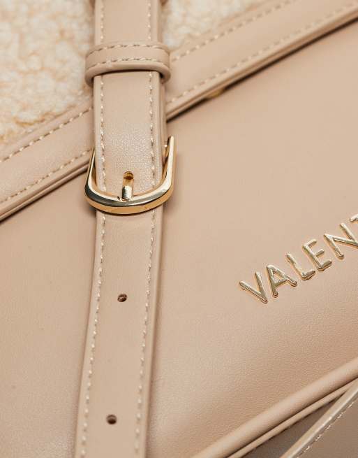 【Valentino Bags】Shari テディ トリム ショルダーバッグ Valentino shari borg panelled shoulder bag in cream | ASOS