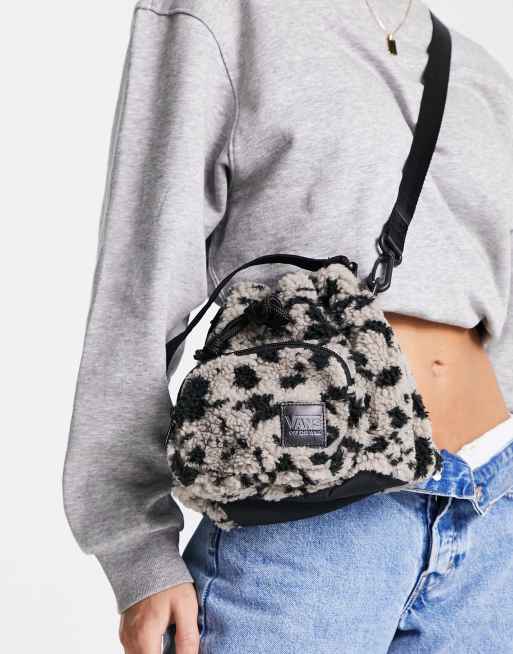 Vans All Around bucket bag in cobblestone black | ASOS