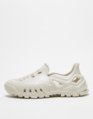 Vans Slip On amzn pacu  trainers in beige - ASOS Price Checker