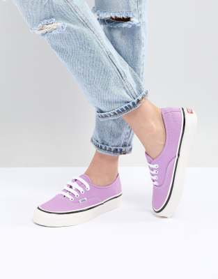 vans slip on lila