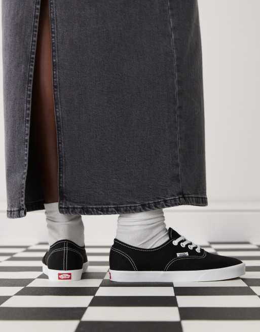 VANS★AUTHENTIC LOWPRO★兼用★BLACK/WHITE Vans Authentic Lowpro Black & White Skate Shoes | Zumiez