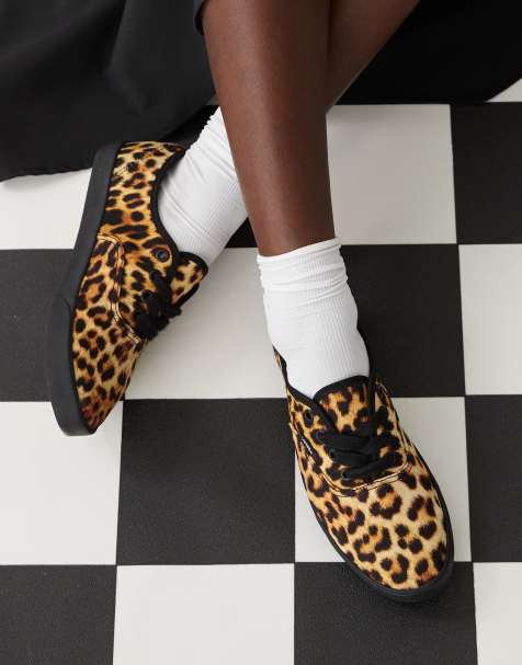 Vans Authentic Lowpro sneakers in leopard print - view 1