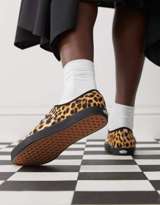 国内配送 VANS AUTHENTIC LOWPRO LEOPARD Vans Authentic Lowpro Skate Shoe - Leopard | Journeys