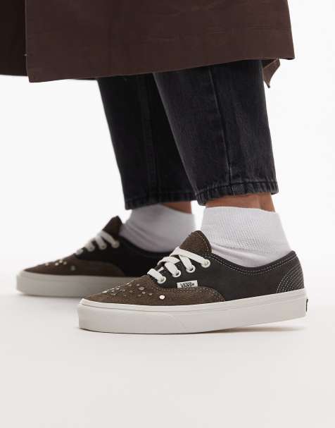 Vans Authentic – Punk – Sneaker in Dunkelbraun mit Nietenverzierung - view 1