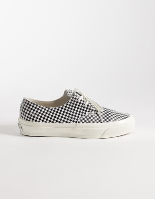  Authentic small checkerboard trainers  and white