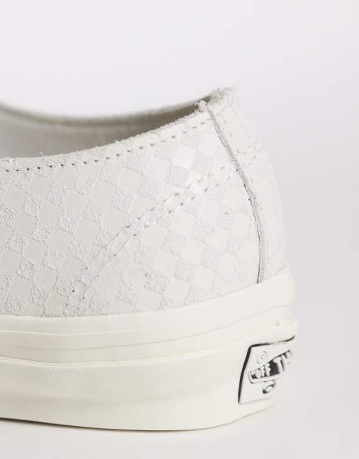 Vans Authentic – Sneaker in Weiß mit kleinem Schachbrettmuster, 4 von 5