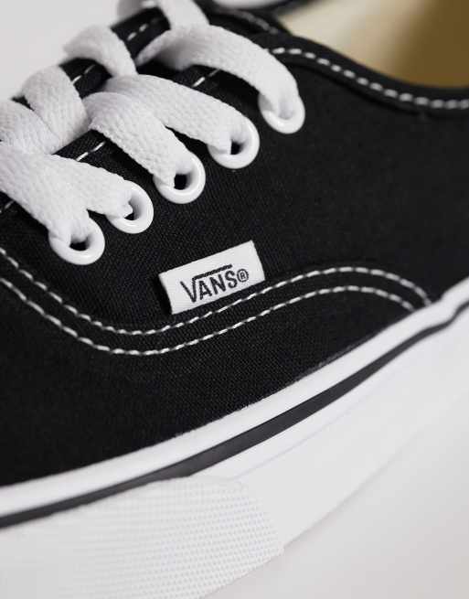 Vans Authentic sneakers in black and white, 3 of 5