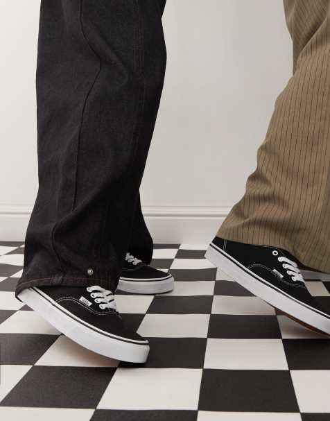 Vans Authentic - Sneakers in zwart en wit - view 1
