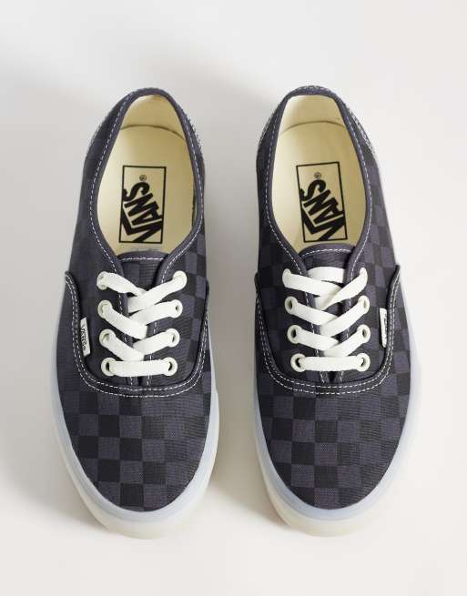 Vans Authentic Stackform rutiga sneakers i svart och grått, 3 av 5