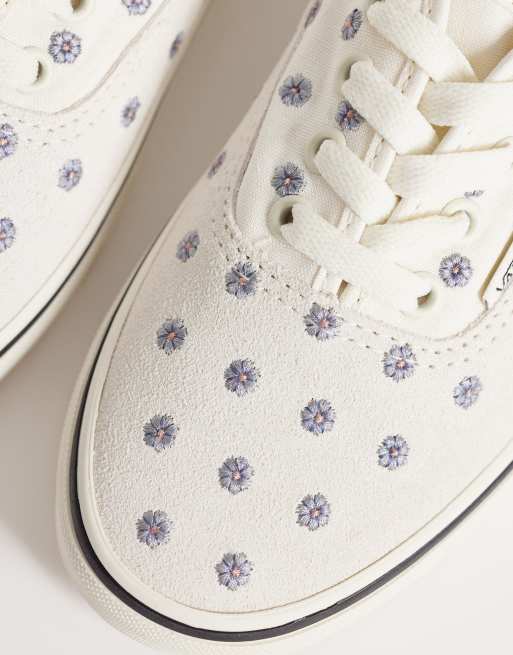 Vans Authentic trainers in white with floral embroidery, 4 of 5