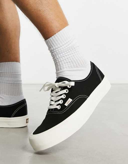 Vans authentic shop nere scontate