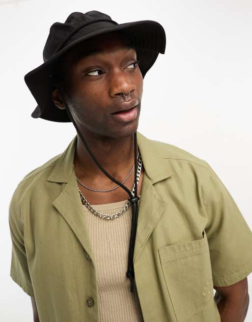 https://images.asos-media.com/products/vans-boonie-bucket-hat-in-black/204838995-1-black?$n_640w$&wid=513&fit=constrain