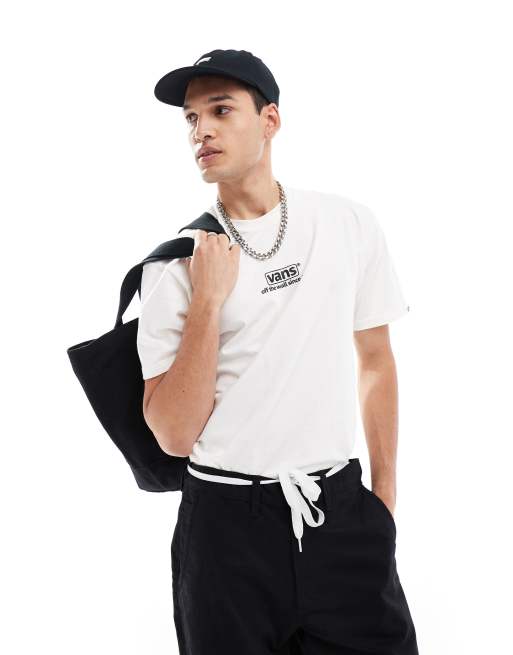 Vans – Bubs – T-Shirt in gebrochenem Weiß mit mittigem Logo