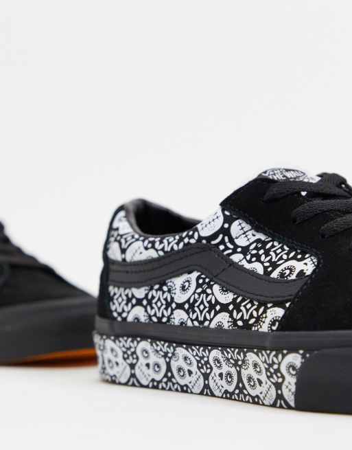 Black vans 2024 with skulls