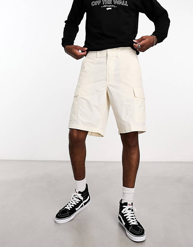 Vans - cargo shorts in off white utility pack - exclusive to asos