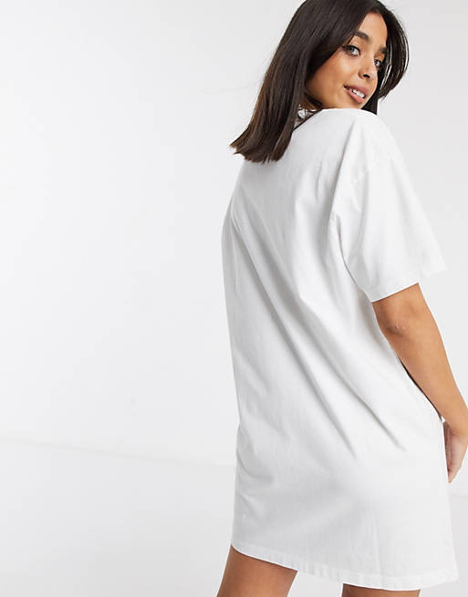 Dresses Vans Center V t-shirt dress in white 