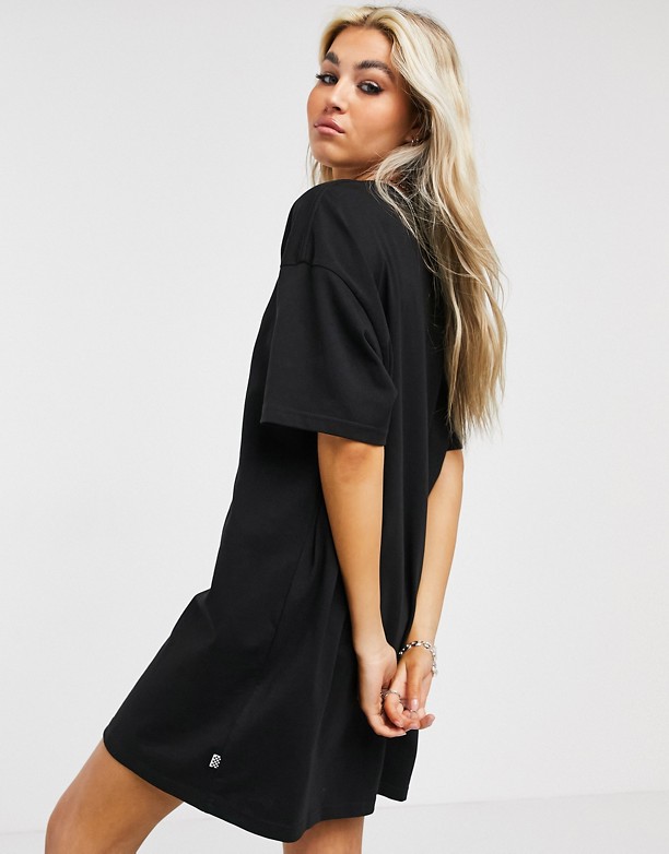  Najlepiej Sprzedający Się Vans – Centre Vee – Czarna t-shirtowa sukienka Black