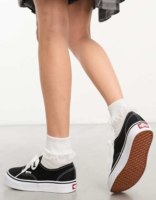 Vans classic black clearance tumblr