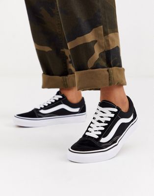 vans classic old skool trainers in black and white
