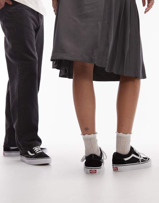 Vans Classic Old Skool sneakers in black and white , 5 of 5
