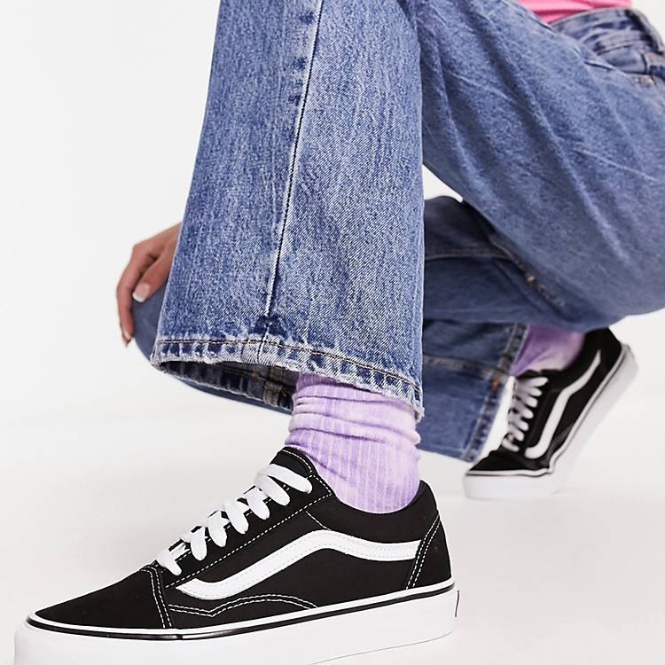 Vans Classic Old Skool trainers in black and white | ASOS