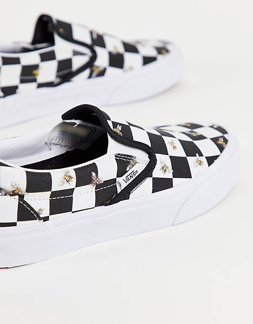 Vans Classic Slip-On Bee Check sneakers in black/true white | ASOS