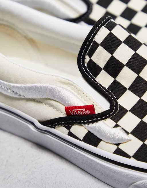 White and black outlet checkered vans