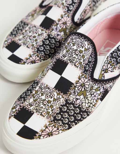 Vans classic slip on trainers black marshmallow on sale checkerboard