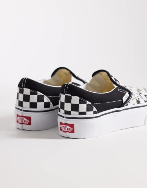 Vans Classic Slip-On platform sneakers in black with flower  display picture 3