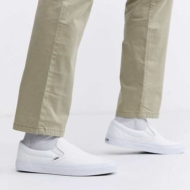 Vans Classic Slip-On shoes in white | ASOS