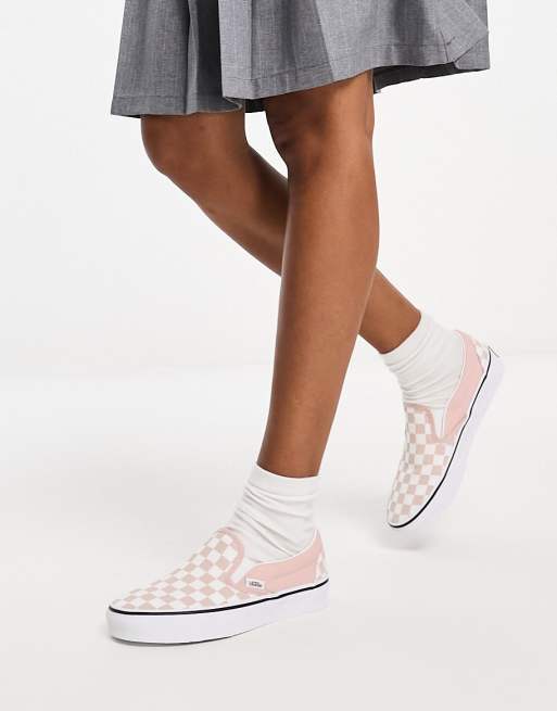 Vans Classic Slip On sneakers in checkerboard rose smoke | ASOS