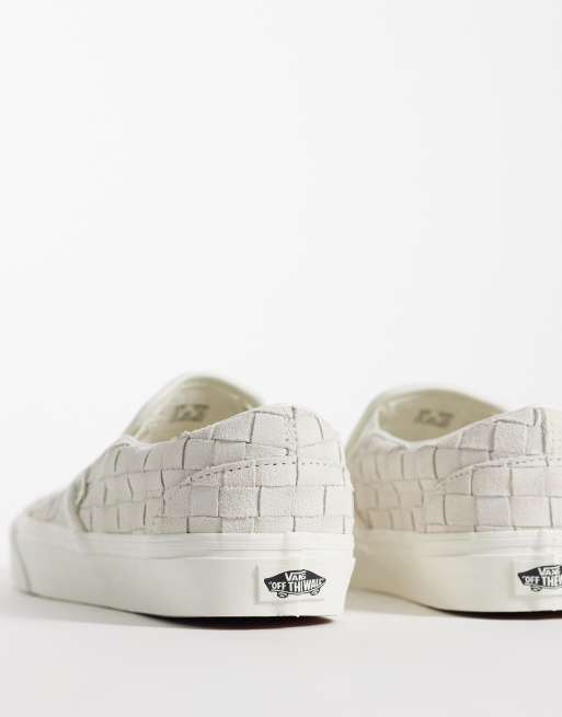 Vans Classic Slip-on trainers in white, 2 of 5