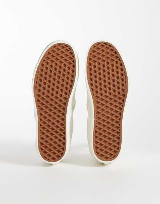 Vans Classic Stackform instapper met studs in gebroken wit, 5 van 5