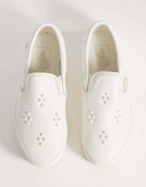 Vans Classic Stackform studded slip-on in off white, 4 of 5