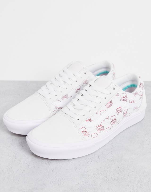 Vans ComfyCush Old Skool sneakers with love skulls in white