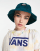 Thumbnail 1 van 4