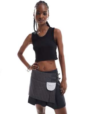 Vans - Drew - Geripptes Tanktop in Schwarz